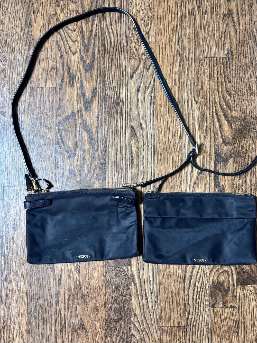 Tumi black Tristen voyager travel pouch crossbody adjustable gold zip purse bag - Picture 7 of 9